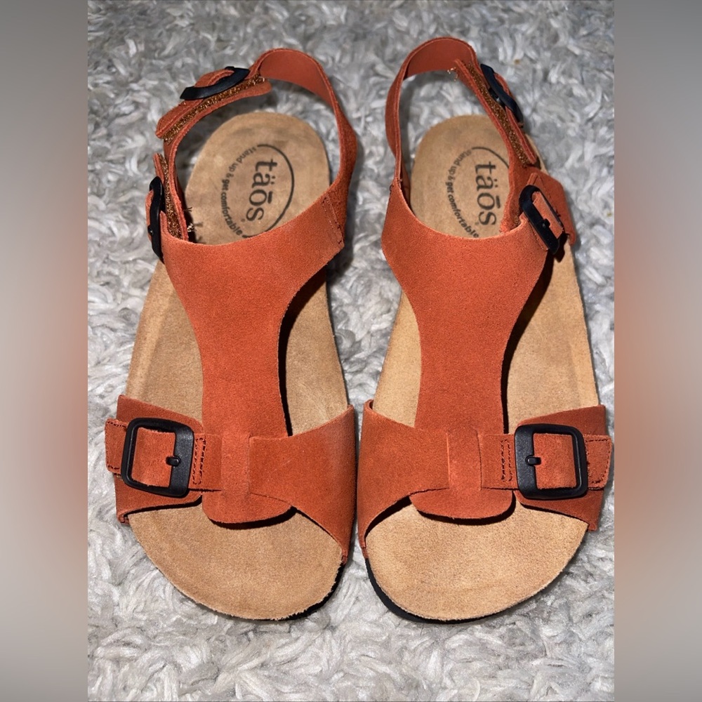 Taos Footwear Orange Suede T-Strap Buckle Sandals